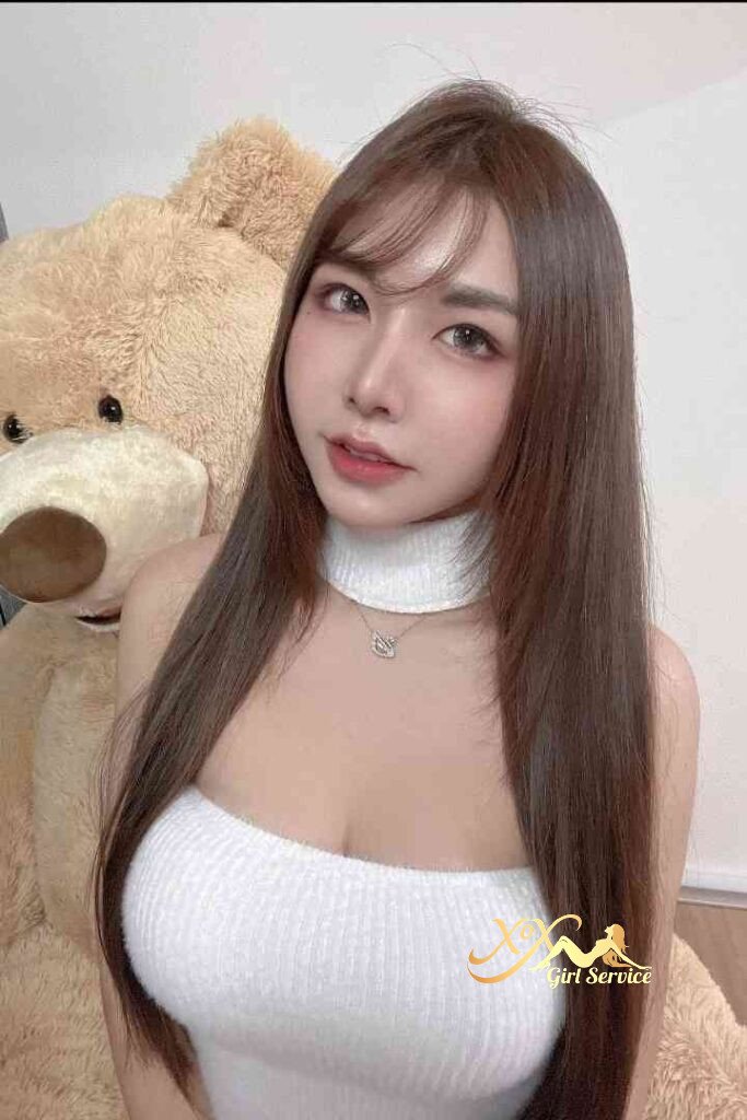 Beautiful Vietnamese woman with teddy bear. C cup boobs, full services.